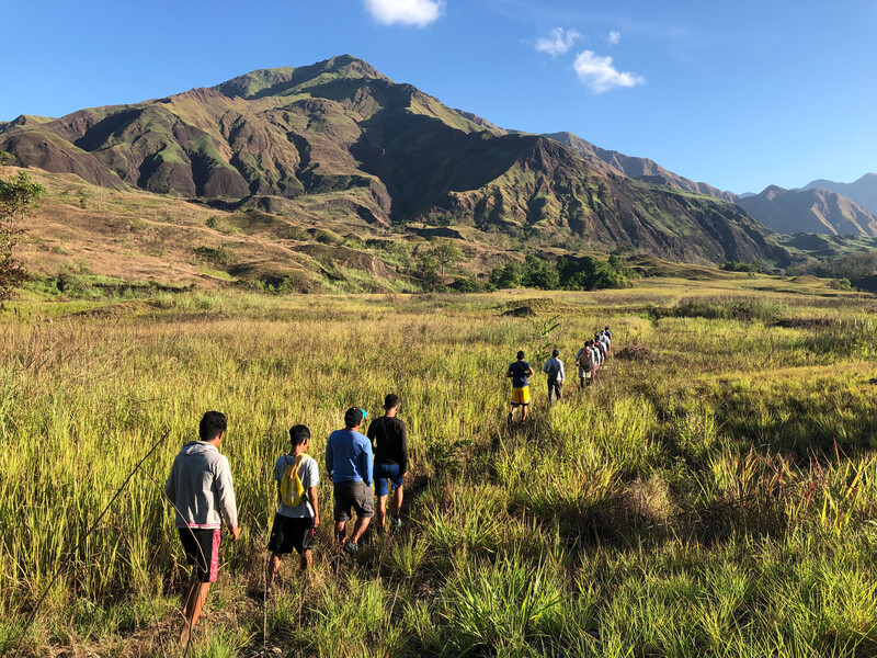 SMART Training in Mts. Iglit-Baco Natural Park, 2019 (Photo by James Slade, Re:wild).
